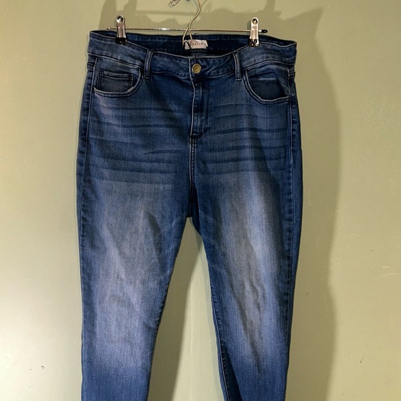 Ms Cello high rise Blue Jeans - Picture 1 of 5